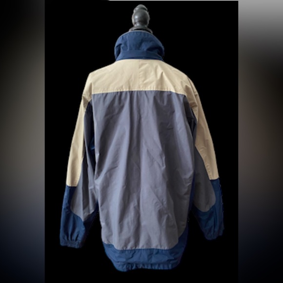 Columbia: Men’s Large Tall Core Jacket - Picture 17 of 17